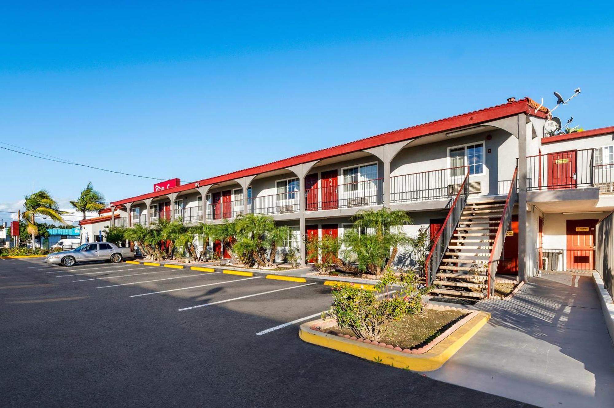 Red Roof Inn Los Angeles - Bellflower Eksteriør bilde